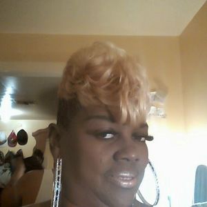 Meet your Posher, Pam